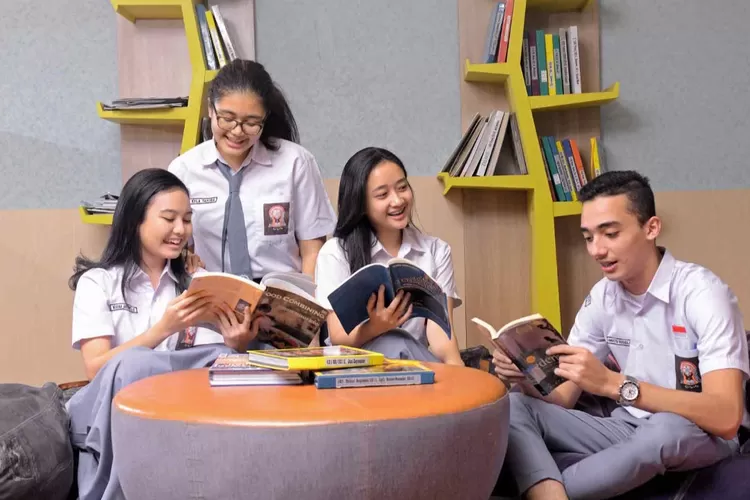 Rekomendasi 10 SMA Terbaik di Kalimantan Referensi Daftar PPDB 2024